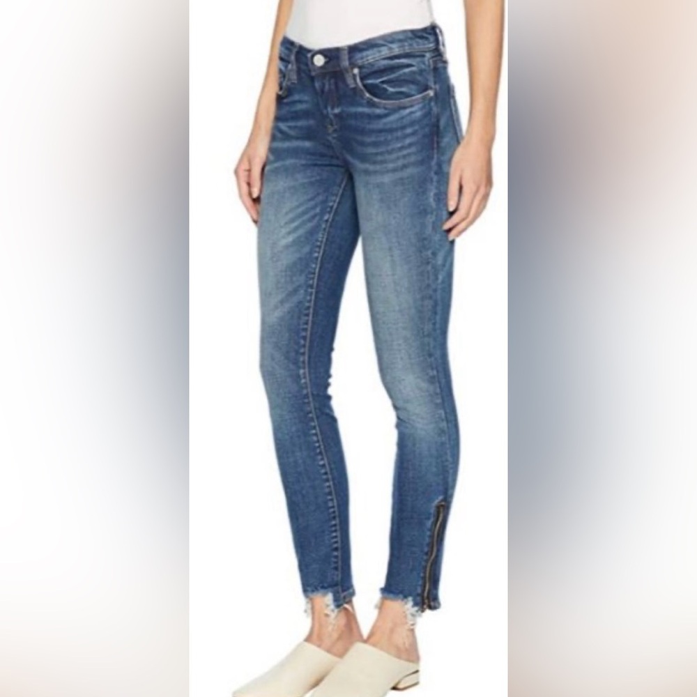 Blank NYC jeans size 27 medium wash skinny zipper ankle‎ blue jeans 💙💙